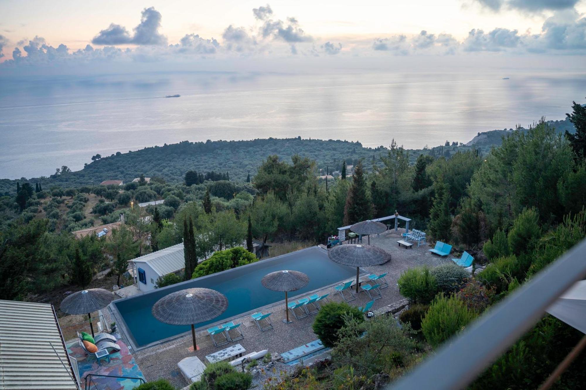 Serenity Boutique Suites Αθάνι Εξωτερικό φωτογραφία