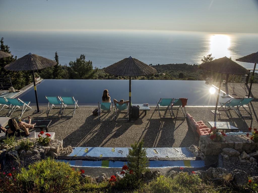 Serenity Boutique Suites Αθάνι Εξωτερικό φωτογραφία