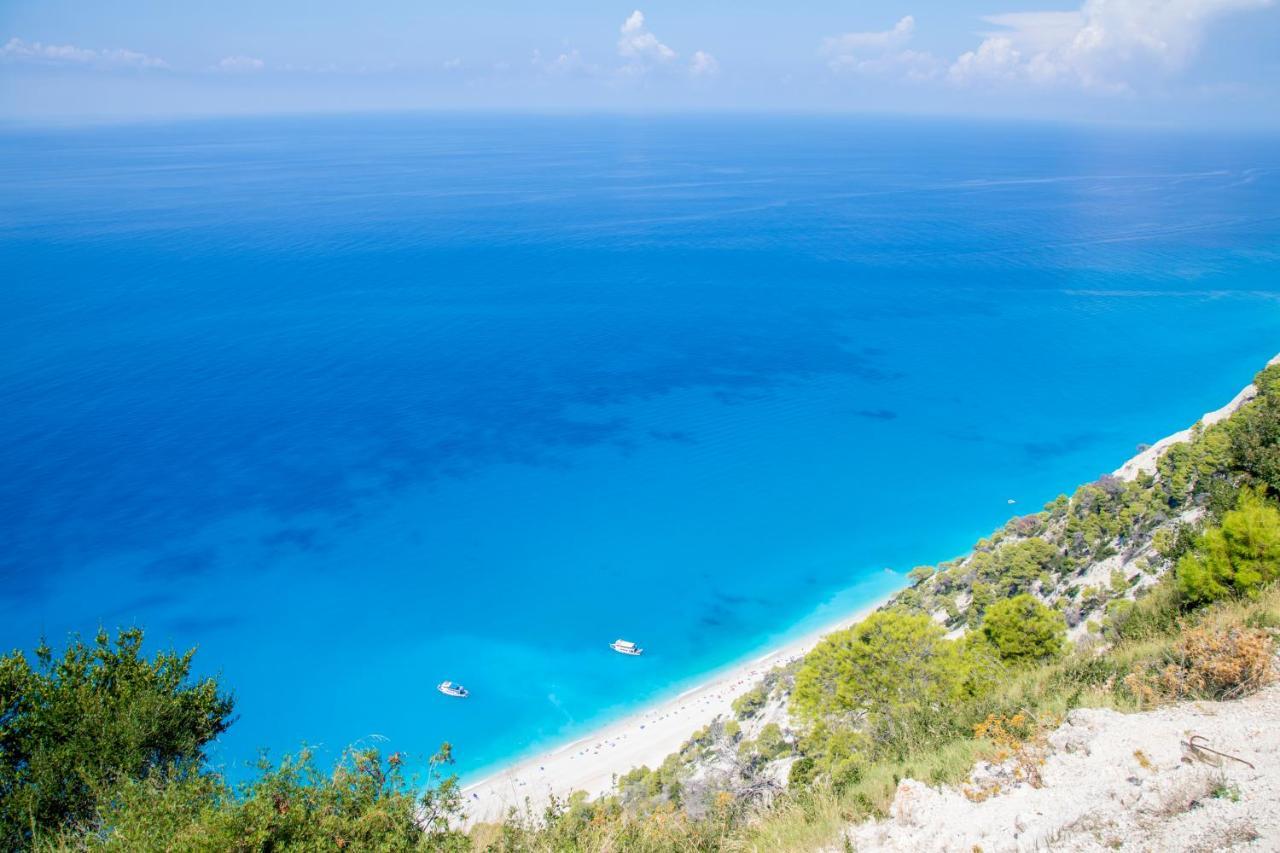 Serenity Boutique Suites Αθάνι Εξωτερικό φωτογραφία